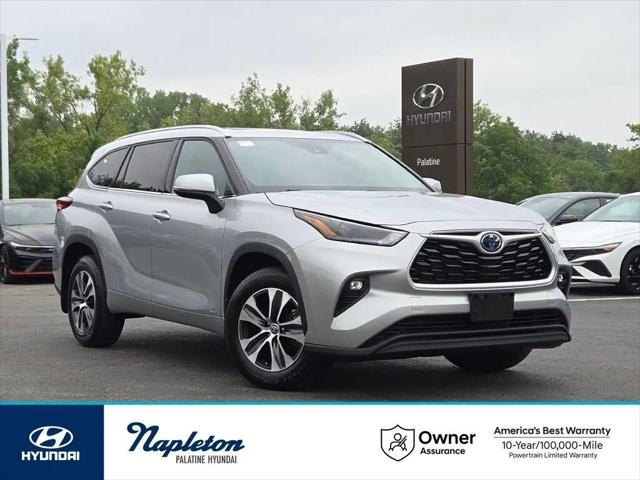 2022 Toyota Highlander Hybrid XLE for sale in Palatine, IL