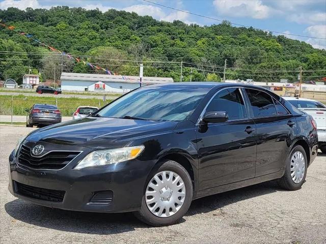 2011 Toyota Camry LE for sale in FENTON, MO