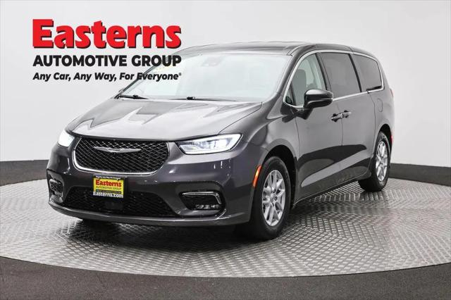 2023 Chrysler Pacifica Touring L for sale in Laurel, MD