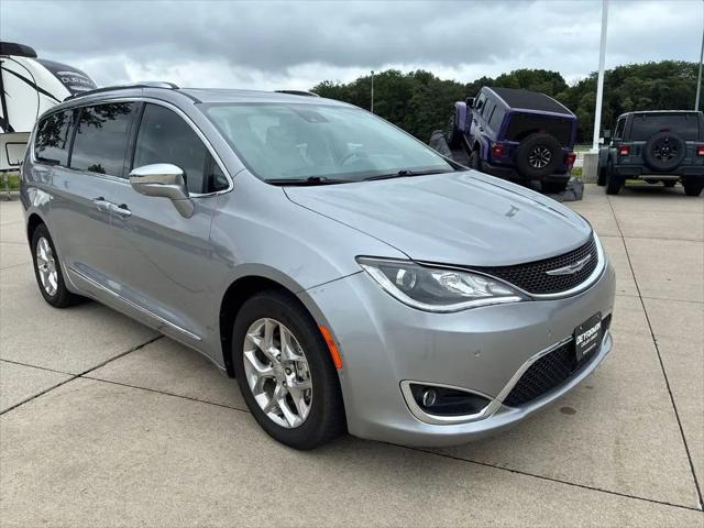 2017 Chrysler Pacifica Limited for sale in Ames, IA
