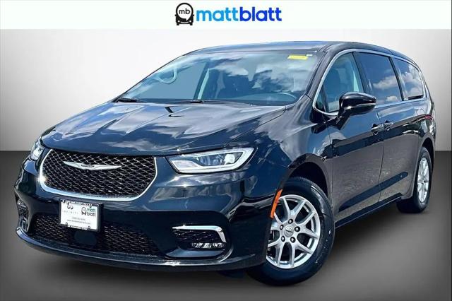 2024 Chrysler Pacifica Touring L for sale in Egg Harbor Township, NJ