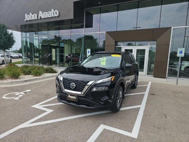 2021 Nissan Rogue S FWD for sale in Menomonee Falls, WI
