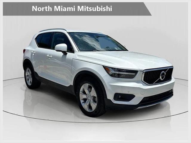 2021 Volvo XC40 T4 Momentum for sale in Miami, FL