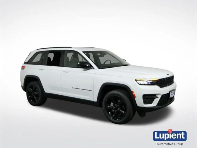 2023 Jeep Grand Cherokee Altitude 4x4 for sale in Golden Valley, MN
