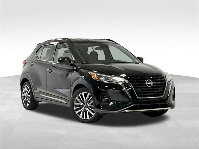 2024 Nissan Kicks SR Xtronic CVT for sale in Waukee, IA