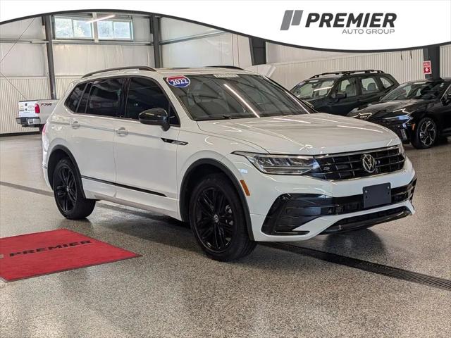 2022 Volkswagen Tiguan 2.0T SE R-Line Black for sale in Branford, CT