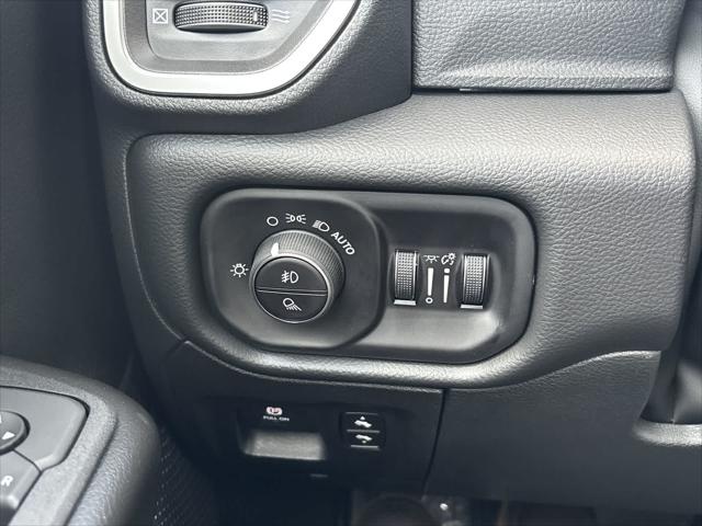 2026 Ram 1500 Big Horn Crew Cab 4x4 64 Box