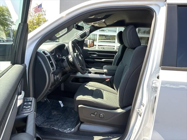 2026 Ram 1500 Big Horn Crew Cab 4x4 64 Box