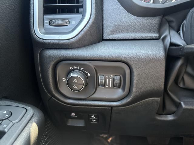 2026 Ram 1500 Big Horn Crew Cab 4x4 64 Box