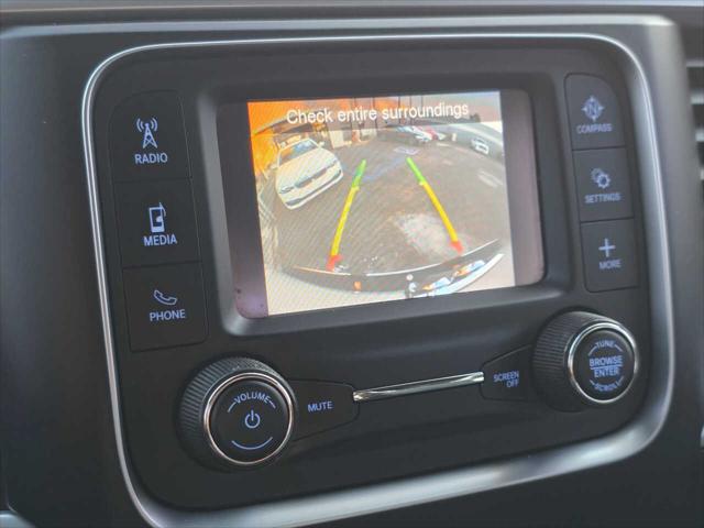 2021 Ram 1500 SLT Crew Cab 4x2 64 Box