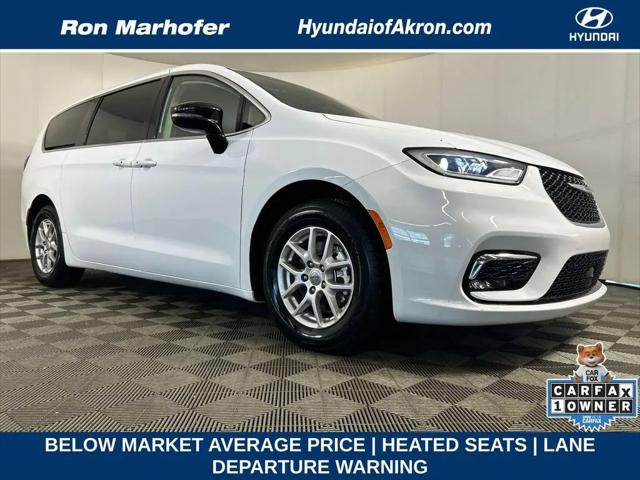 2024 Chrysler Pacifica Touring L for sale in Cuyahoga Falls, OH