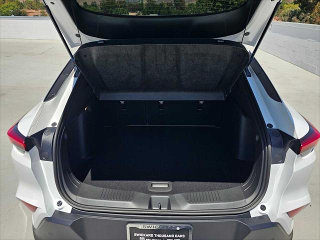 2026 Buick NV Preferred FWD