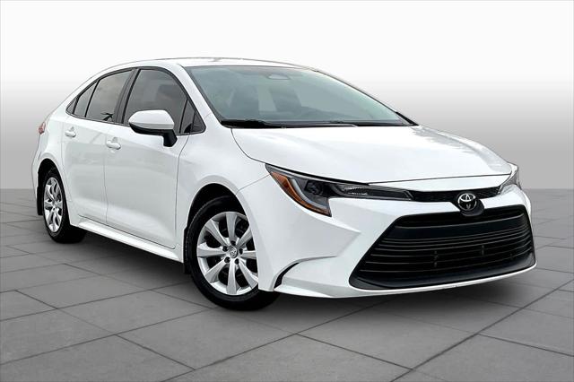 Certified Used 2025 Ice Cap Toyota LE image 36