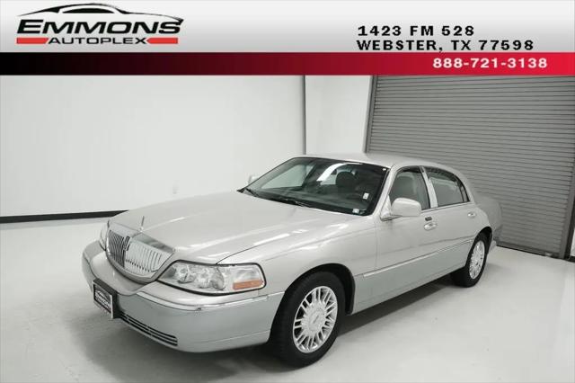 2006 Lincoln Town Car Designer Series for sale in Webster, TX