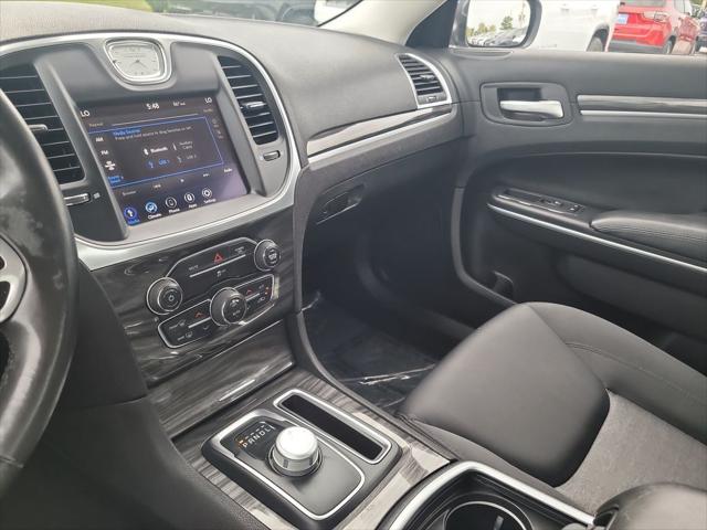 2021 Chrysler 300 Touring