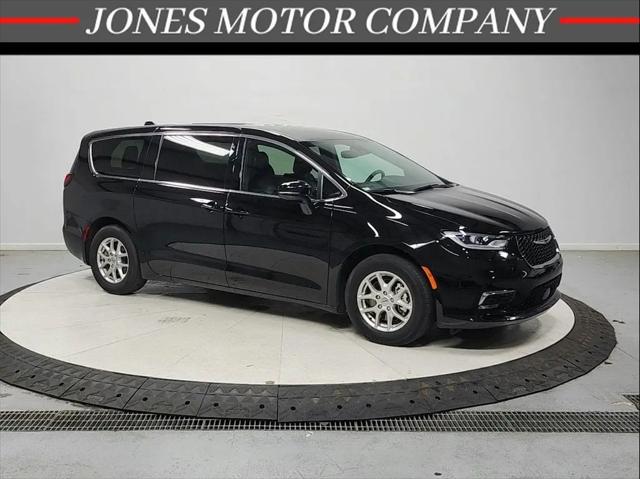 2025 Chrysler Pacifica Select for sale in Savannah, TN