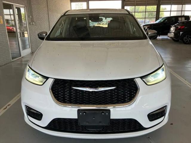 2023 Chrysler Pacifica Hybrid Limited for sale in Richardson, TX
