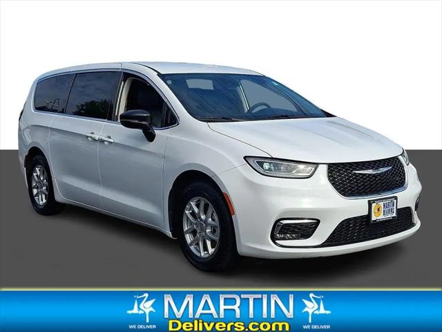 2024 Chrysler Pacifica Touring L for sale in Newark, DE