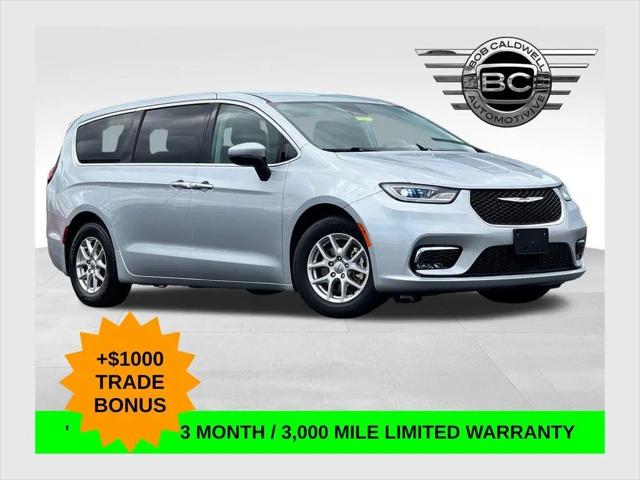 2023 Chrysler Pacifica Touring L for sale in Columbus, OH