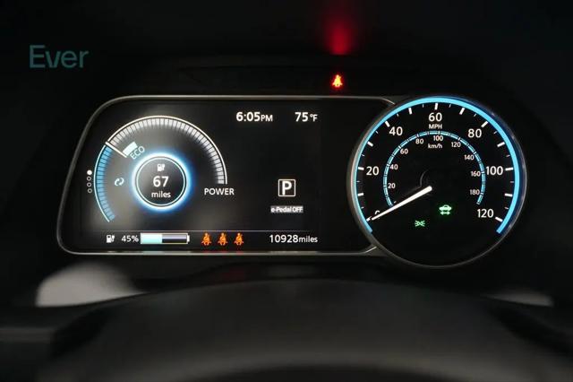 2025 Nissan LEAF S