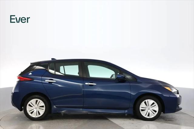 2025 Nissan LEAF S