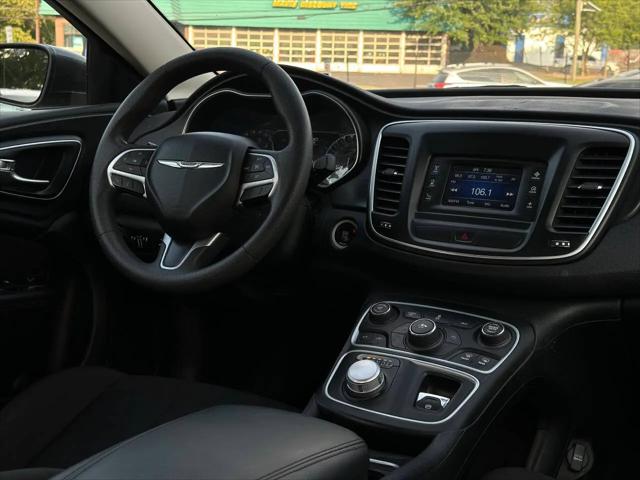 2015 Chrysler 200 LX