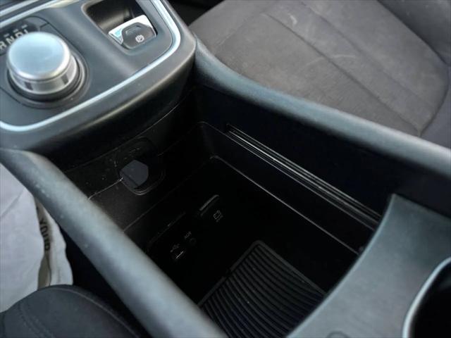 2015 Chrysler 200 LX