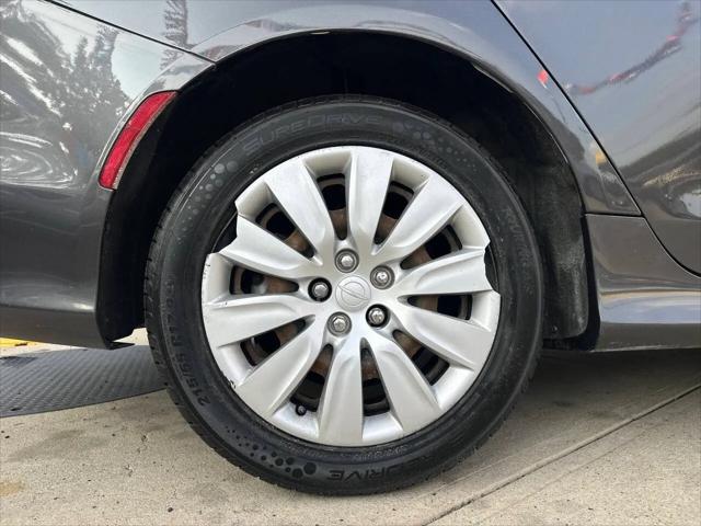 2015 Chrysler 200 LX