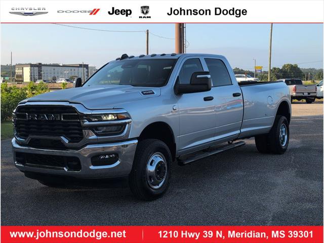 2026 RAM Ram 3500 RAM 3500 TRADESMAN CREW CAB 4X4 8 BOX