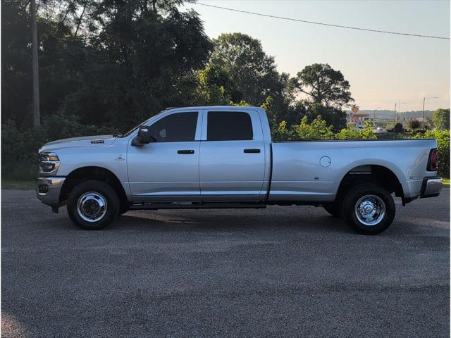 2026 RAM Ram 3500 RAM 3500 TRADESMAN CREW CAB 4X4 8 BOX