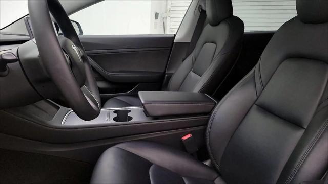 2021 Tesla Model 3 Standard Range Plus Rear-Wheel Drive