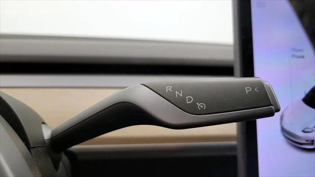 2021 Tesla Model 3 Standard Range Plus Rear-Wheel Drive