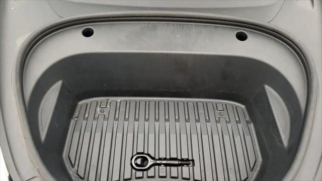 2021 Tesla Model 3 Standard Range Plus Rear-Wheel Drive
