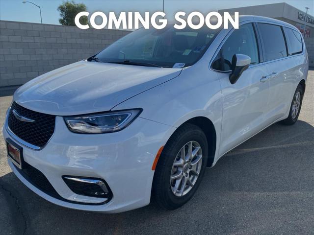 2023 Chrysler Pacifica Touring L for sale in Indio, CA