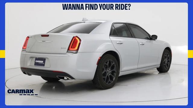 2019 Chrysler 300 Touring