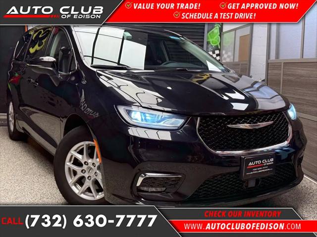 2023 Chrysler Pacifica Touring L for sale in Edison, NJ