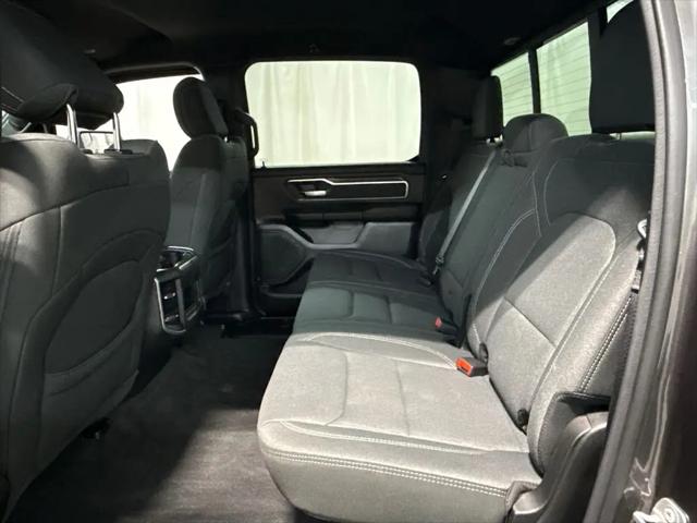 2021 Ram 1500 Big Horn Crew Cab 4x4 5'7" Box