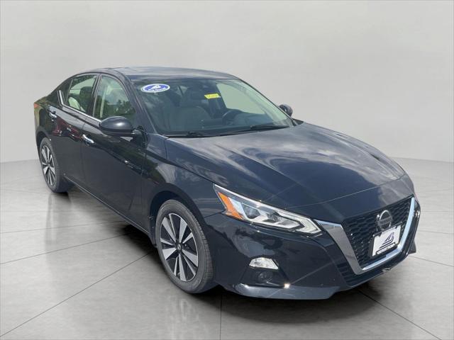 2019 Nissan Altima 2.5 SV for sale in Kaukauna, WI