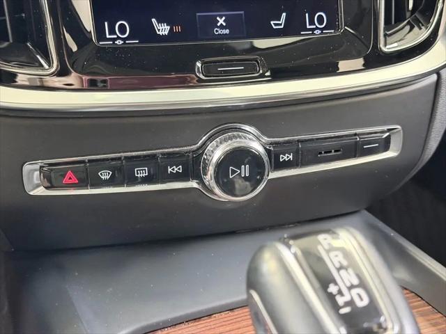 2021 Volvo S60 Momentum