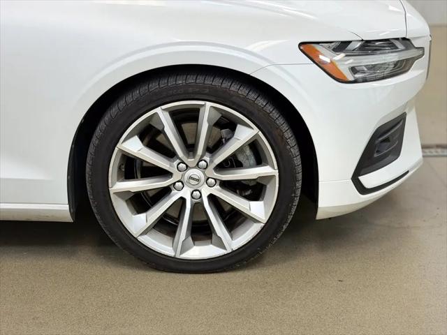 2021 Volvo S60 Momentum