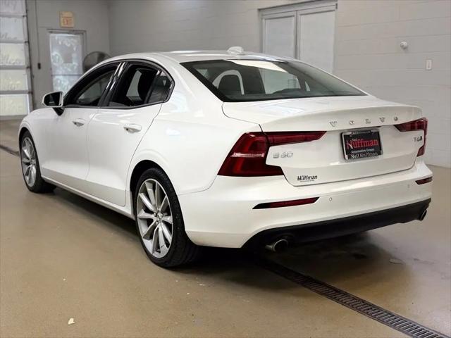 2021 Volvo S60 Momentum