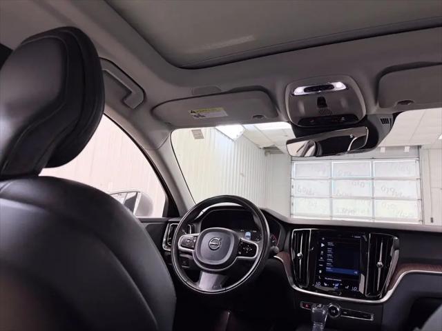 2021 Volvo S60 Momentum