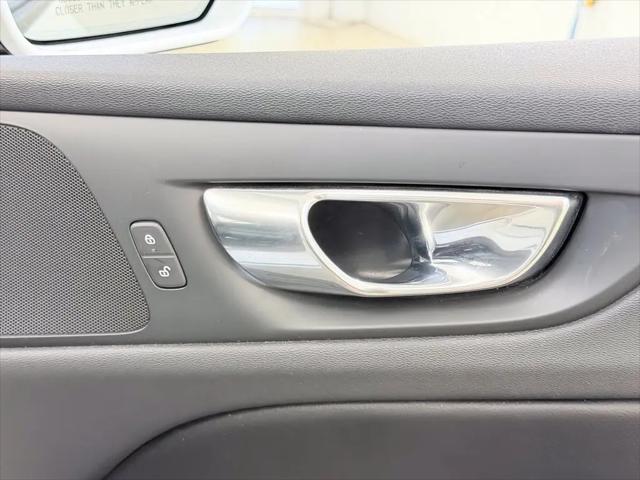 2021 Volvo S60 Momentum