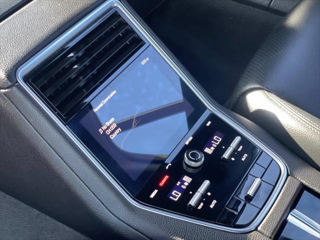 2018 Porsche Panamera 4