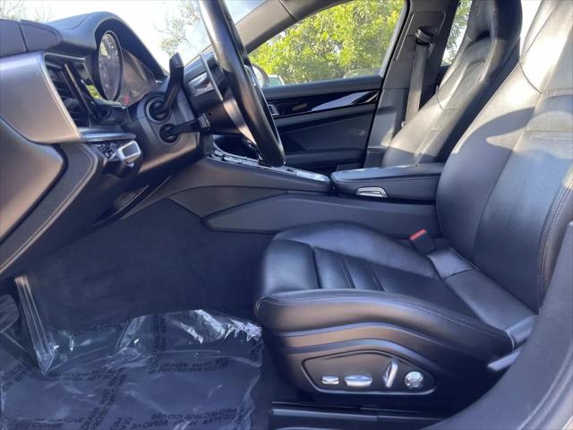 2018 Porsche Panamera 4