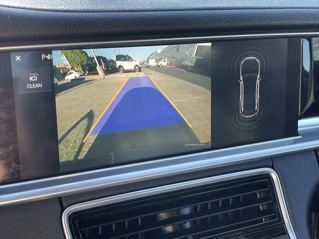 2018 Porsche Panamera 4