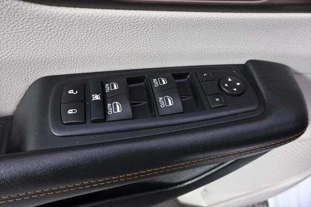 2017 Chrysler Pacifica Touring-L Plus