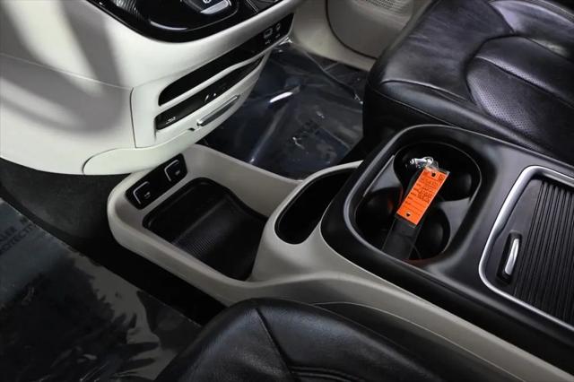 2017 Chrysler Pacifica Touring-L Plus