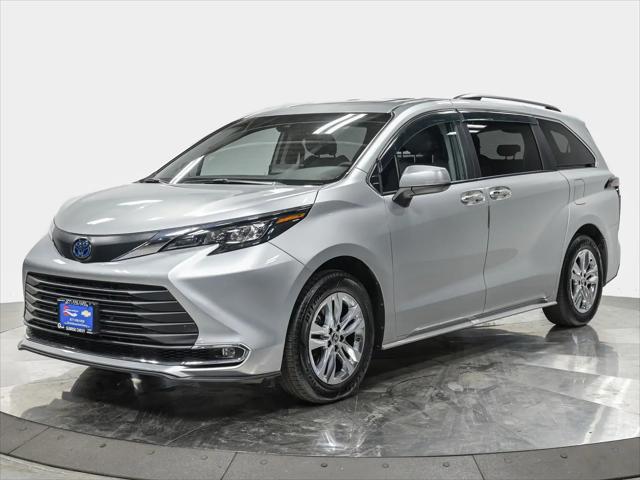 2024 Toyota Sienna XLE for sale in Forest Hills, NY