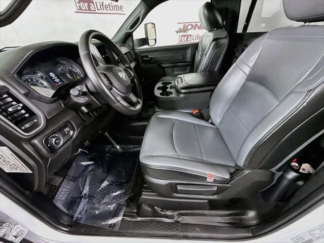 2022 Ram 3500 Tradesman Regular Cab 4x4 8 Box